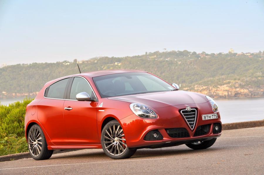  Alfa Romeo Giulietta Quadrifoglio Verde (940) 2011 года  (AU) (фото 1 из 28)